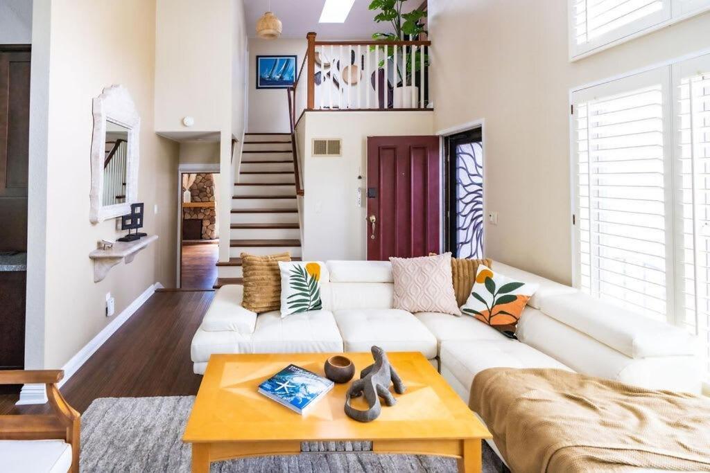 Resort Style Back Yard Heated Pool And Spa Encinitas Exterior foto