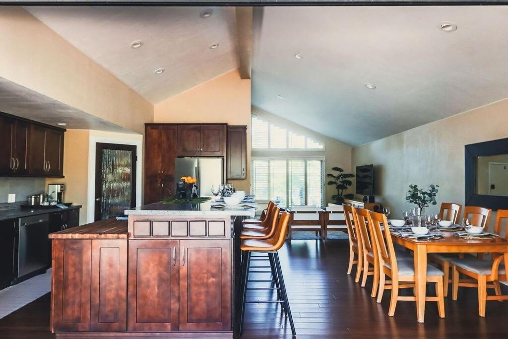 Resort Style Back Yard Heated Pool And Spa Encinitas Exterior foto