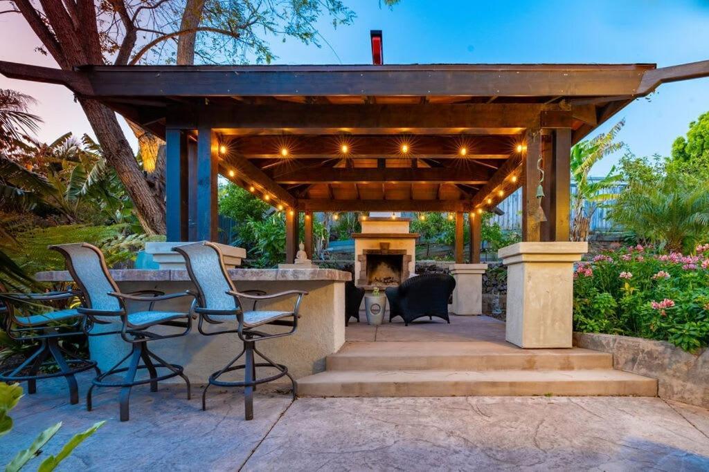 Resort Style Back Yard Heated Pool And Spa Encinitas Exterior foto